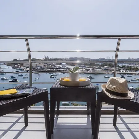 Valletta View Apartments By St Hotels Gzira Exterior photo